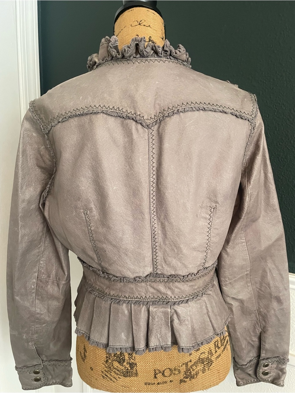 Moda International Gray Ruffled Leather Jacket - Picture 4 of 10
